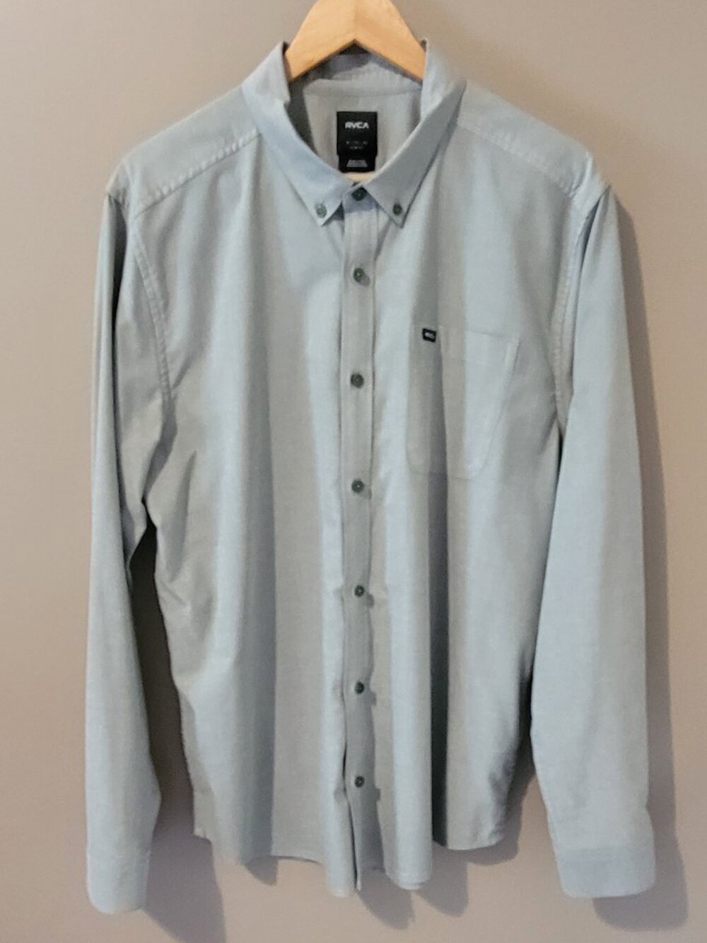 RVCA - Long-Sleeve Button-Down Dress Shirt - XL Slim Fit